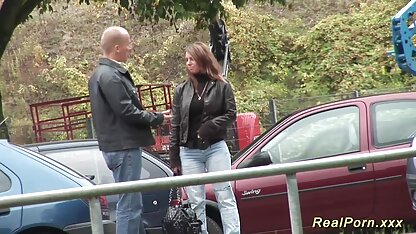 Một trẻ chó cái fuck trong hậu môn và xem fim sec thu cho ăn với tinh trùng