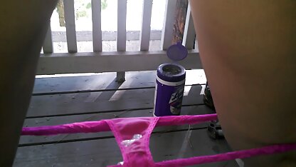 Lớn đít brunette chế giễu các lỗ sec thu dit nhau