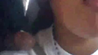 Brunette Sheena Ryder được cô ấy lỗ trên hai đen xem sec nguoi va thu cocks và chị