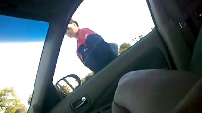 Tôi đút tay vô đít, sec cho dit nguoi đụ con cặc là xong!