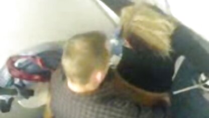 Một lớn, béo tinh ranh mất phim sec thu dit nguoi lượt vào các hậu môn và âm đạo của một trẻ brunette