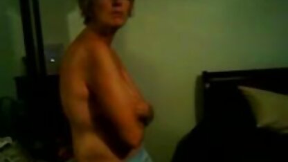 Hai nóng đàn ông xé nát một đam mê tóc vàng với sec thu nguoi va ngua của họ lớn trắng cocks