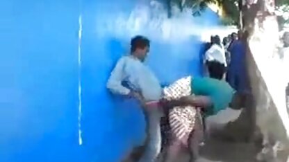 Một anh chàng đẹp trai sec thu du nguoi pounds một ham muốn blondie trong hậu môn