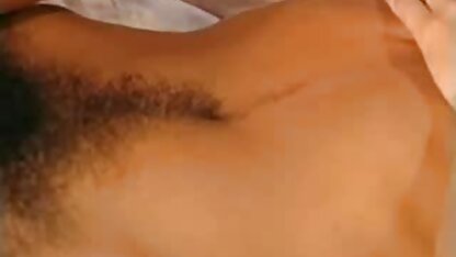 Một trẻ brunette sec thu du nguoi Sasha trên porno vật đúc cho thấy và fucks trong cô ấy hậu môn