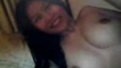 Vợ bắt quả tang chồng với một cô gái tóc vàng rực rỡ. Một người khác sẽ nổi cơn thịnh nộ, và con chó cái này ngậm lấy dương vật của anh ta trong miệng cô và bắt đầu bú, đặt âm hộ của cô dưới dương vật mạnh mẽ của anh ta và hất tất cả sec thu du nguoi những thứ tào lao ra khỏi anh ta, thông qua con cặc