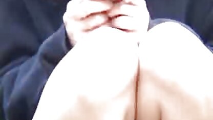 Đối tác, từ bỏ việc giật tung phim sec cho va nguoi dit nhau dương vật của mình, ngay lập tức lao vào ngoáy lỗ của con chó cái bằng lưỡi của mình, và em bé đã tìm cách với lấy được dương vật