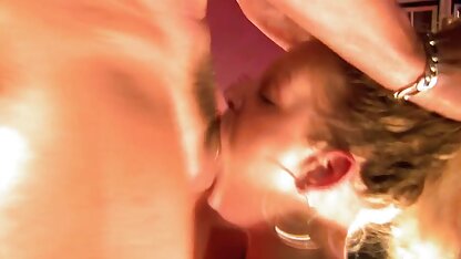 Những con lừa tồi tàn của họ đòi hỏi một thứ gì đó cay và họ tự thưởng thức bằng những chiếc nút hậu môn dày cộp, và lôi đồ chơi ra khỏi quan hệ tình dục qua đường hậu môn, những người đồng tính nữ liếm chúng phim sec voi thu một cách say mê