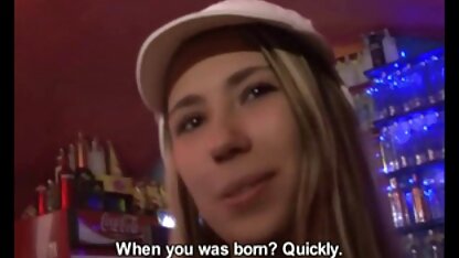 Trưởng thành người fucks một redhead gầy xem sec ngua dit nguoi cô gái và cho cô ấy ăn với tinh trùng