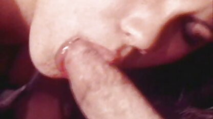 Cô bé Latina nóng bỏng được thiết lập cho một tình yêu cuồng nhiệt. Cô ấy sẵn sàng xả thân, hiến dâng tất pim sec cho dit nguoi cả, chỉ để thỏa mãn con ngựa bất kham.