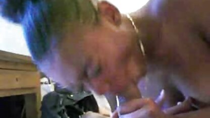 Sexy busty Helen fucks trong hậu phim séc thu môn với cô ấy khuy áo