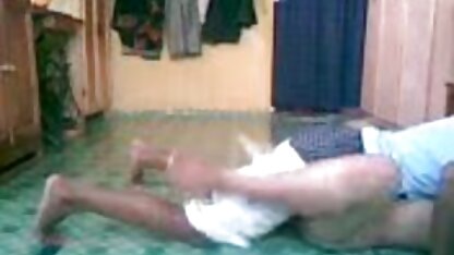 Có, nhưng anh ta đã đụ cái dày hơn trong âm hộ của cô, trong khi cái thứ hai vuốt ve phim sec nguoi ngua âm vật của cô. Bây giờ là lúc để đặt cái thứ hai vào âm hộ và đập mạnh vào cô ấy