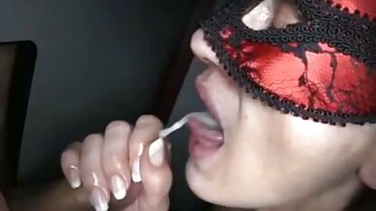 Các sinh viên fuck của mình giáo viên trên bàn riêng sec thu ngua của mình