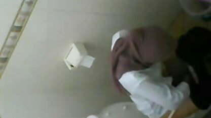 Sexy phim sec nguoi du cho Babe đến thăm bạn của cô ấy và ngay lập tức có ba người