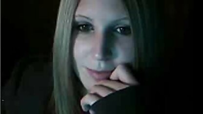 Trẻ babes trả tiền cho ba người phim sec thu my tình dục trong các cửa hàng