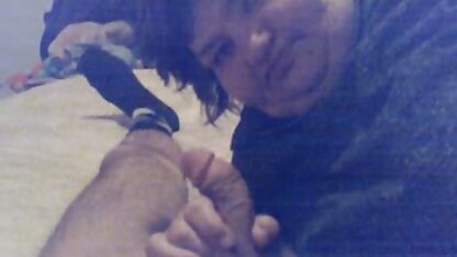 Một trưởng thành busty blondie với lớn L. chị trong một phim sec nguoi taxi với một hành khách