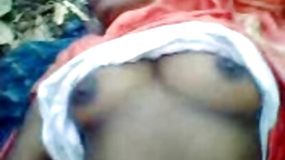 Hai người đàn ông chọn một cô gái điếm, sau khi xử lý dương vật dày của họ bằng miệng của anh ta, con chó cái đã tự hiến mình cho những người đàn ông hưng phấn vì lòng thương xót, họ làm một chiếc bánh sandwich ngon lành của cô ấy và đụ cô ấy phim sec nguoi va cho trong tất cả các lỗ