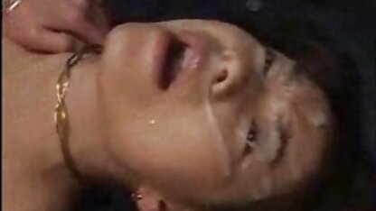 Một nóng nam chị hai trẻ phim sec ngua va nguoi tóc vàng với của anh ấy weighty tinh ranh